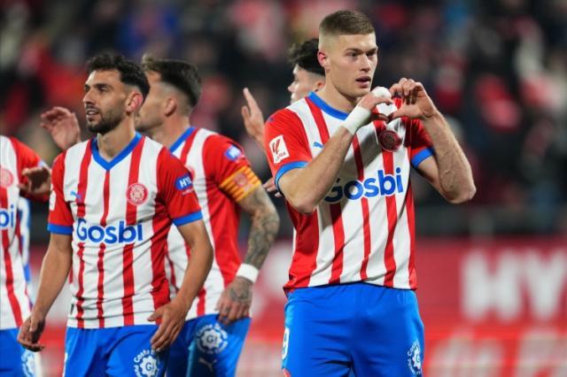 1715902725377066932.jpg 6597ddf31edac.jpg