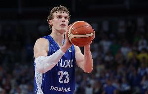 华体会官网-大狙慢热!马尔卡宁首节6中2&三分3中0 得到6分2篮板1助攻