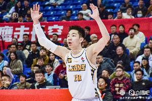 极品3D!朱俊龙12中7拿到16分4板2助 正负值+24